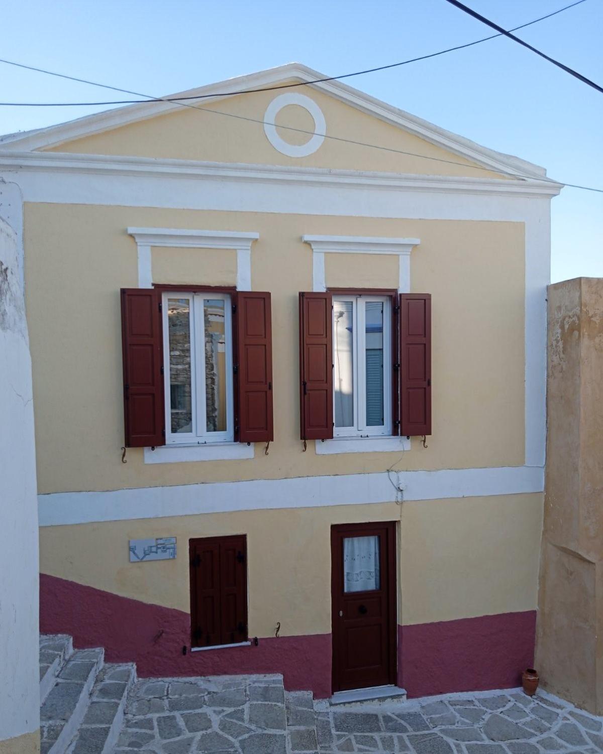 Marthas Traditional House Сімі Екстер'єр фото